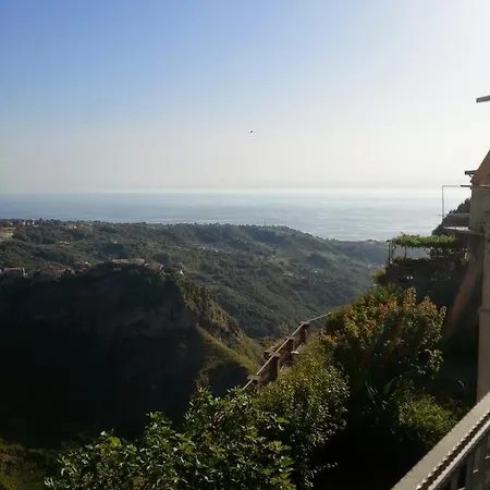 Lägenhet Panoramico Grisolia